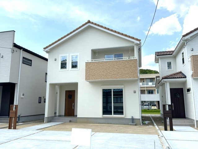 京阪京都交通バス『横田上』バス停まで徒歩4分♪ガーデンスペース付４ＬＤＫ☆南丹市園部町横田の外観|外観
