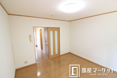 【洋室】 | ヒルクレスト | 同型タイプ