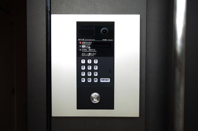 リヴェ京都御所西のセキュリティ|オートロック