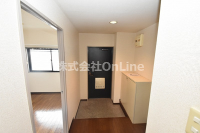 【玄関】 | N'sパレス | 明るい玄関です