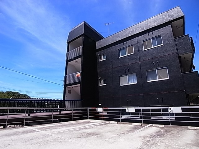 神戸市北区鈴蘭台北町７丁目の賃貸マンションの外観