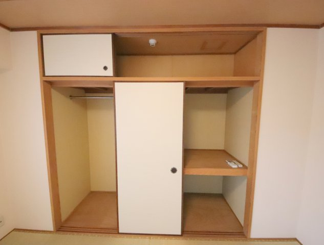 インペリアル東生駒の収納