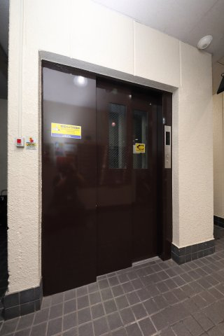 ダイヤモンドパレス堀川のその他共用部分|エレベーター