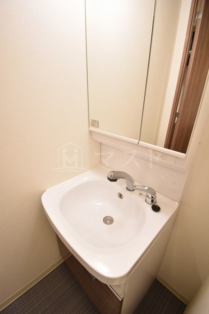 プレサンス心斎橋ブライトの洗面所