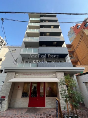 【外観】 | メリディアナ天満橋 | スタイリッシュな外観のマンションです♪1階はパン屋さん！