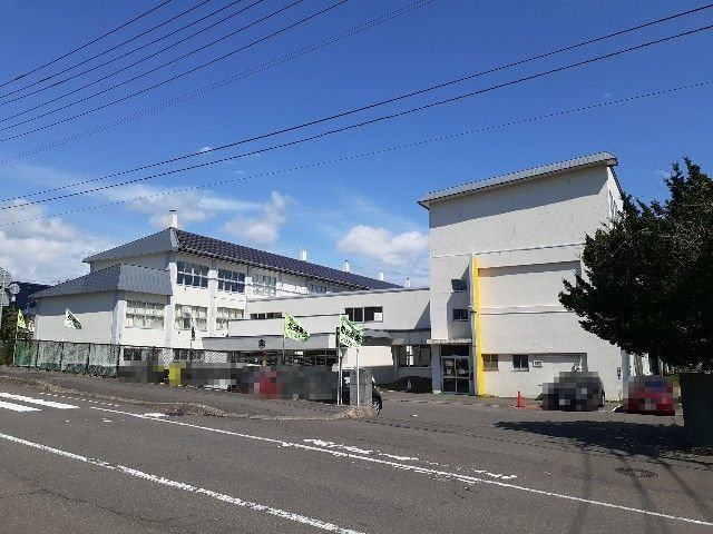アウルの周辺|室蘭東明中学校まで550m