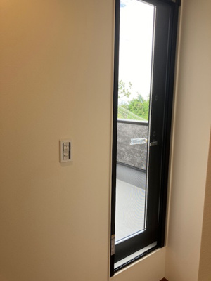 【その他】 | 吹田市千里山西3丁目　5号地 | バルコニーへは廊下・洋室の2方向から出入りでき洗濯動線もスムーズです。