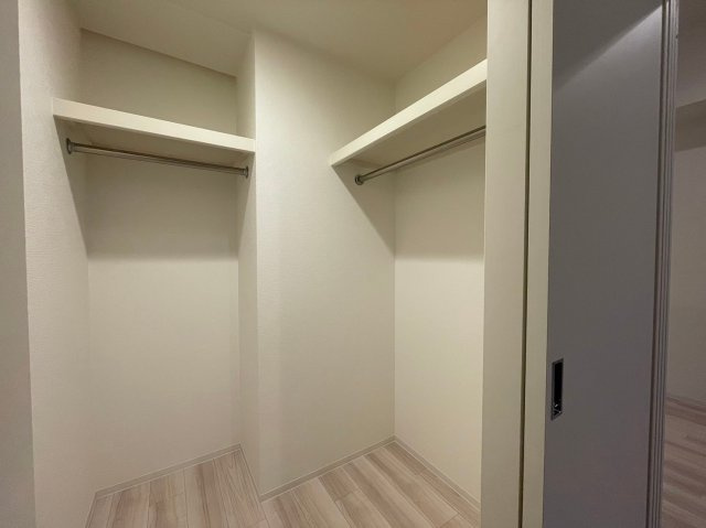 セレニテ難波グランデシュッドの収納