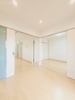 【居間・リビング】 | 新靖ビル