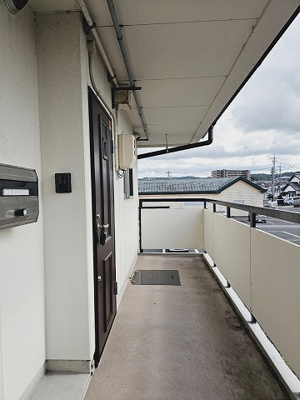 【バルコニー】 | 新靖ビル