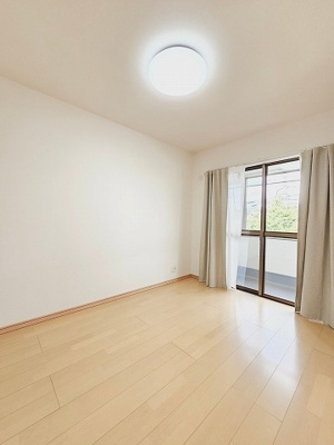 【居間・リビング】 | 新靖ビル