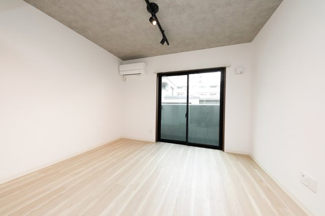 PAUSE御所西の居間・リビング|501号室