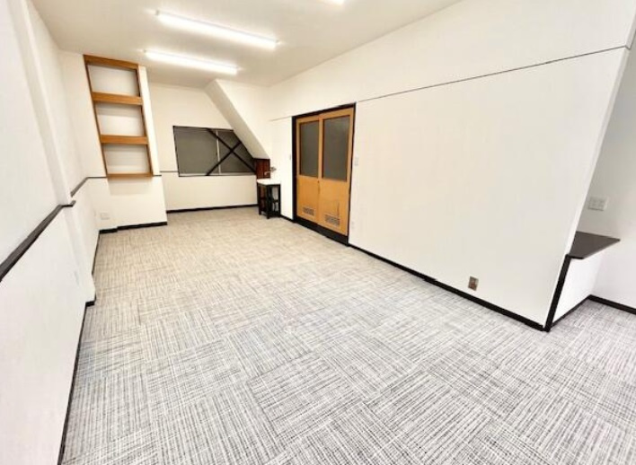 大阪市港区南市岡２丁目のビルの内装