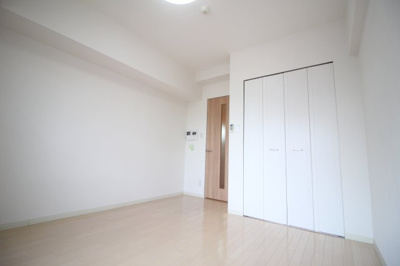 【寝室】 | プルミエール天王寺 | 寝室スペースです