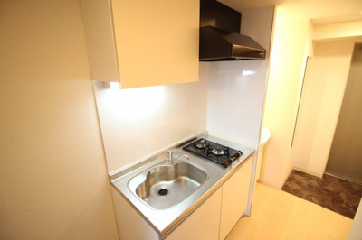 【キッチン】 | プルミエール天王寺 | コンパクトなキッチンで掃除もラクラク