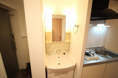 【独立洗面台】 | プルミエール天王寺 | シャワー付き洗面化粧台