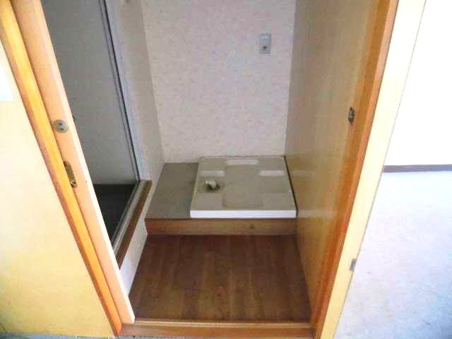 ライフ山之手の玄関