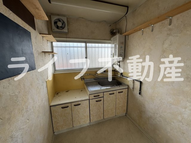 コンラッド長瀬のキッチン|コンパクトなキッチンで掃除もラクラク