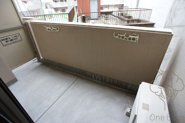 ビガーポリス101扇町のバルコニー