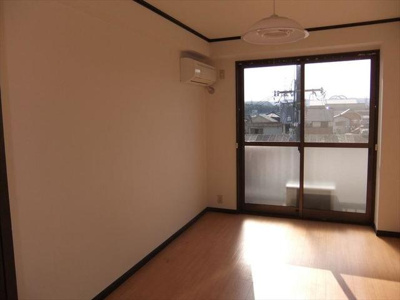 【洋室】 | ロイヤルコーポ琴の浦Ⅱ