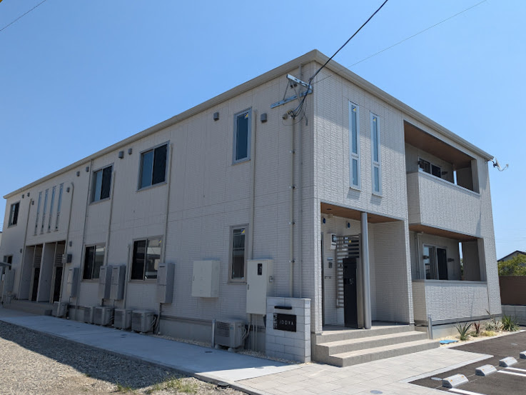 比良町 IDOVA 外観写真