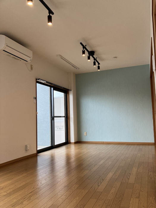 ラベンダー日向の居間・リビング