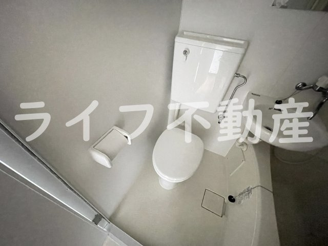 オーシャン長瀬北のトイレ|落ち着いた色調のトイレです