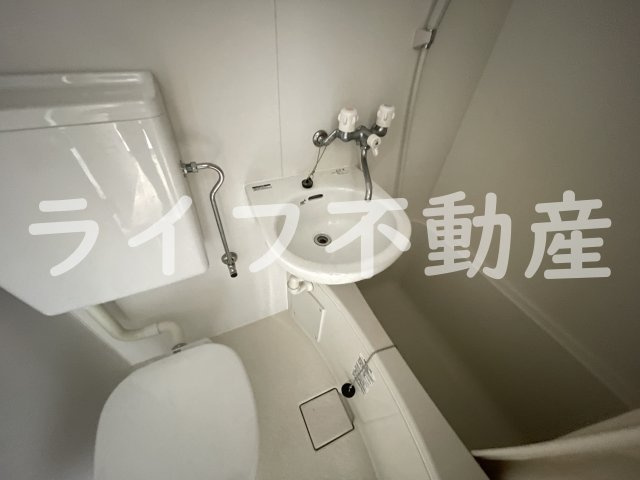 オーシャン長瀬北の洗面所|脱衣スペースもあります