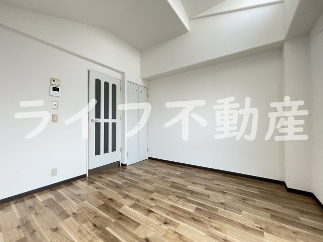 オーシャン長瀬北の居間・リビング|使いやすいリビングです