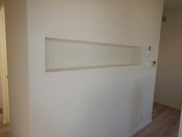 児島下の町3丁目　戸建ての居間・リビング|1階　ニッチ