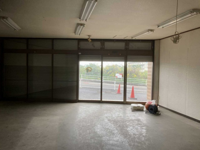 手呂町桶田店舗のロビー