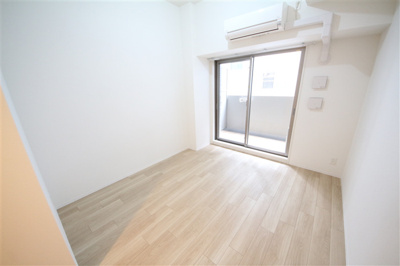 【洋室】 | エスリード大阪上本町グリーズ