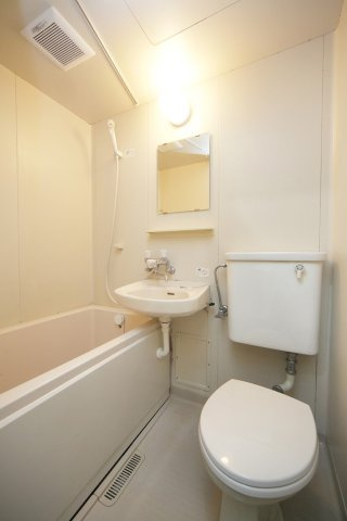 COZY　HOUSEの浴室|ユニットバス