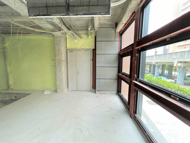 リエート若宮のバルコニー