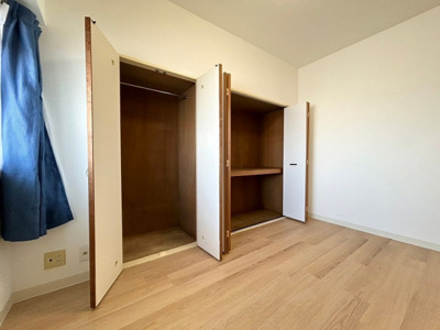 【収納】 | ファーストレジデンス | 別号室の写真になります。現況優先。