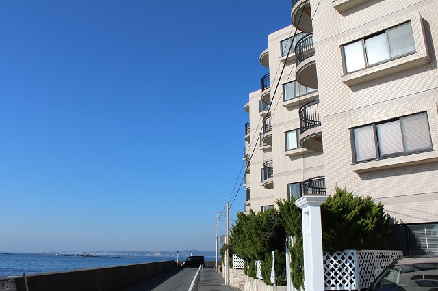 海見え！マイキャッスル葉山　3階　室内から相模湾を臨む　の周辺|周辺