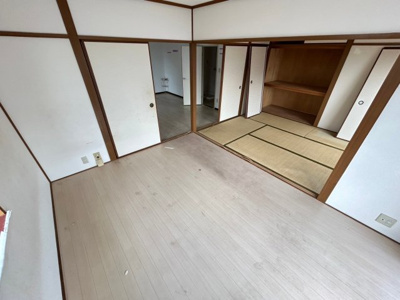 【居間・リビング】 | ニュータウン中田 | ゆったり過ごせる居間です