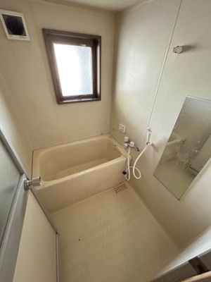 【浴室】 | ニュータウン中田 | 落ち着いた空間のお風呂です