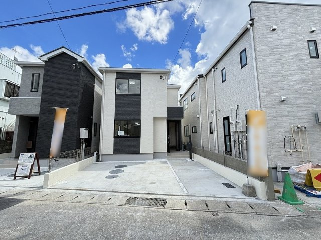 ハートフルタウン那覇市上間　全2棟　1号棟の外観