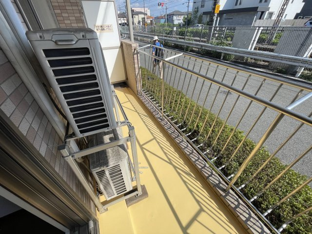 昭島市中神町の賃貸マンションのバルコニー