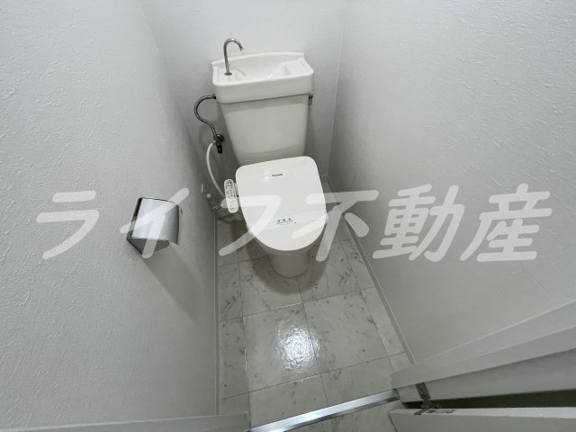 デュエリングナガトのトイレ|コンパクトで使いやすいトイレです
