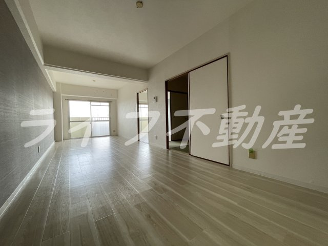 デュエリングナガトの居間・リビング|リビングです