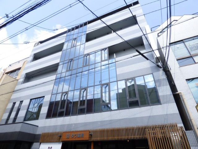 オクムラビルの外観