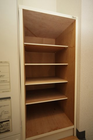 アブレスト西大路町の収納|シューズBOX