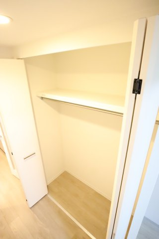 大阪市城東区中央２丁目の賃貸マンションの収納