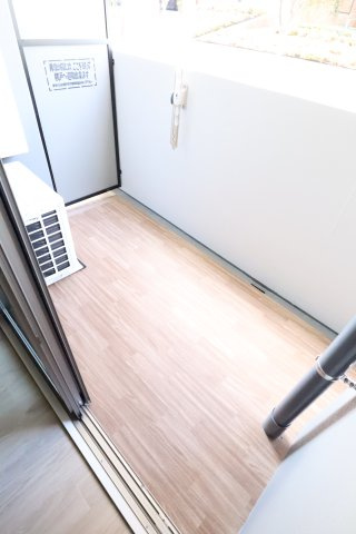 大阪市城東区中央２丁目の賃貸マンションのバルコニー