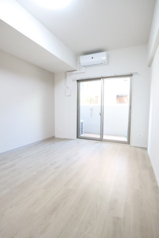 大阪市城東区中央２丁目の賃貸マンションの居間・リビング