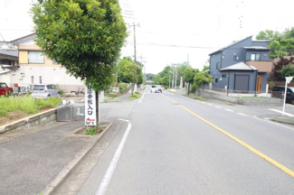 【前面道路含む現地写真】