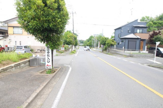 【前面道路含む現地写真】
