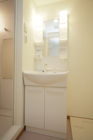 サンライズ鞍馬口の洗面所|独立洗面化粧台